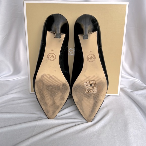 EUC! Worn once!! Michael Kors Black Booties sz 7 - Picture 2 of 6